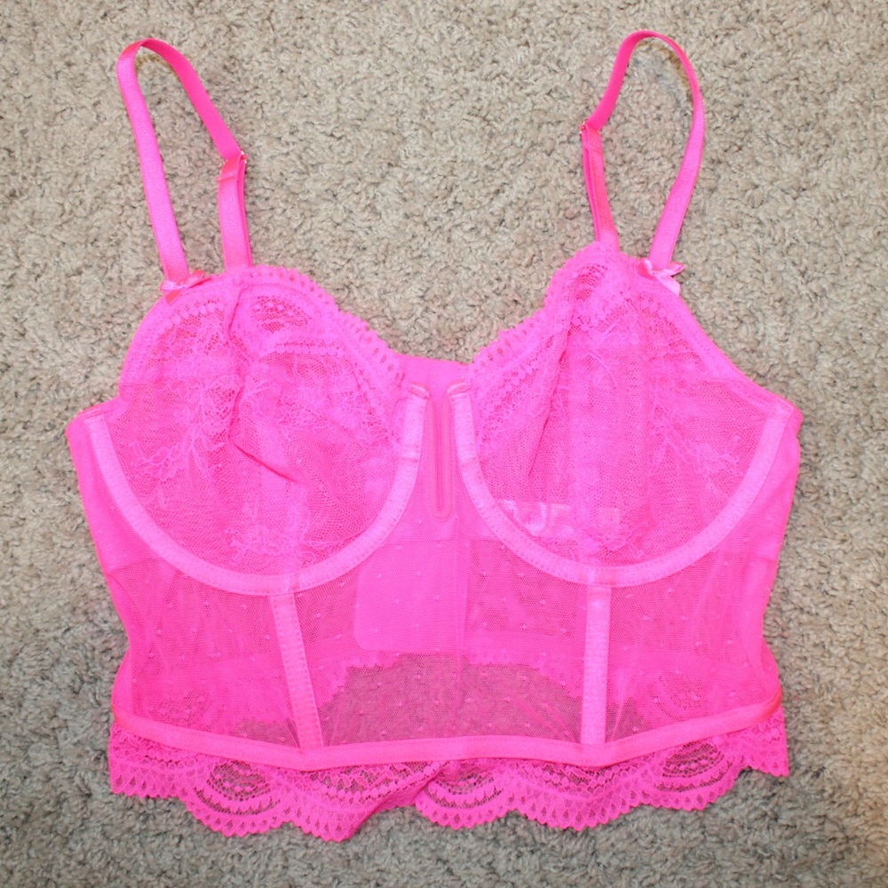 Auden Neon Pink Lace Bra with Underwire and Adjustable Straps